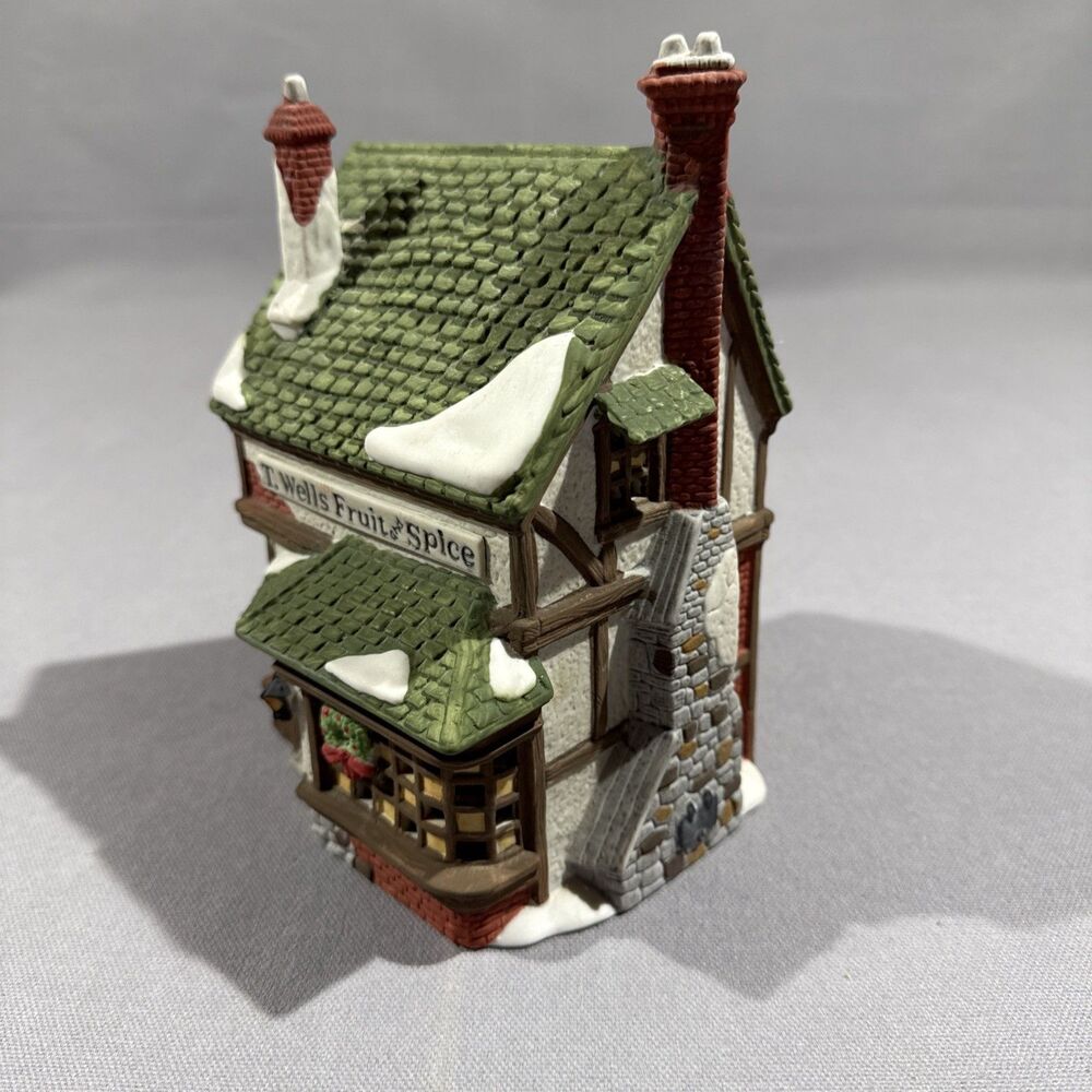 Dept 56 Dickens Village 1988 "T. Wells Fruit And Spice Shop" #5924-2 No Light